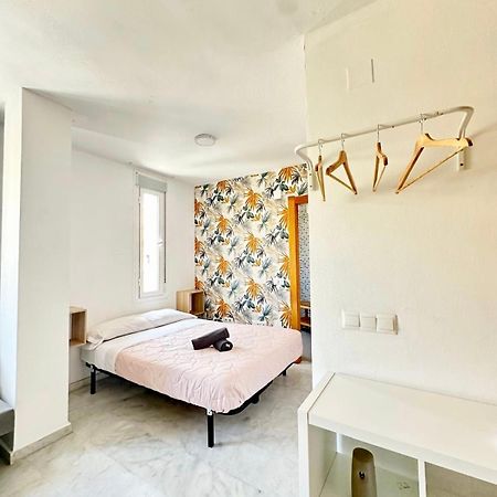Apartamentos Playa Misericordias Málaga Esterno foto