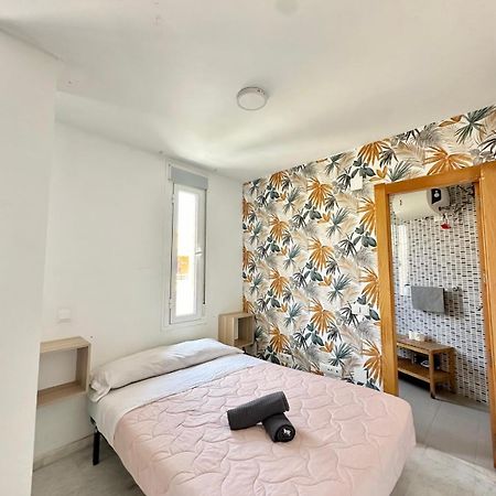 Apartamentos Playa Misericordias Málaga Esterno foto